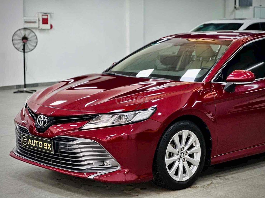 Toyota Camry 2.0G 2019 siêu đẹp. Mua bán Ô tô tại Quận 3 Tp Hồ Chí Minh được đăng bởi Nguyen Trung hình 5