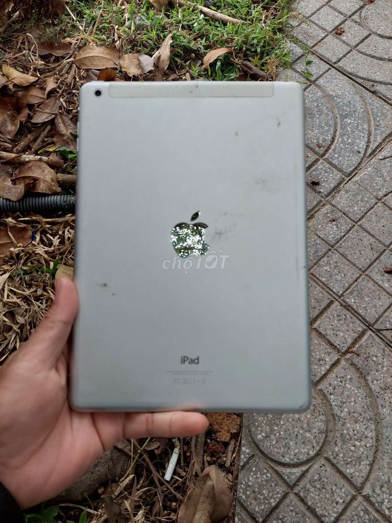 Apple iPad air. Mua bán Máy tính bảng tại Quận Hoàn Kiếm Hà Nội được đăng bởi Hải hình 1
