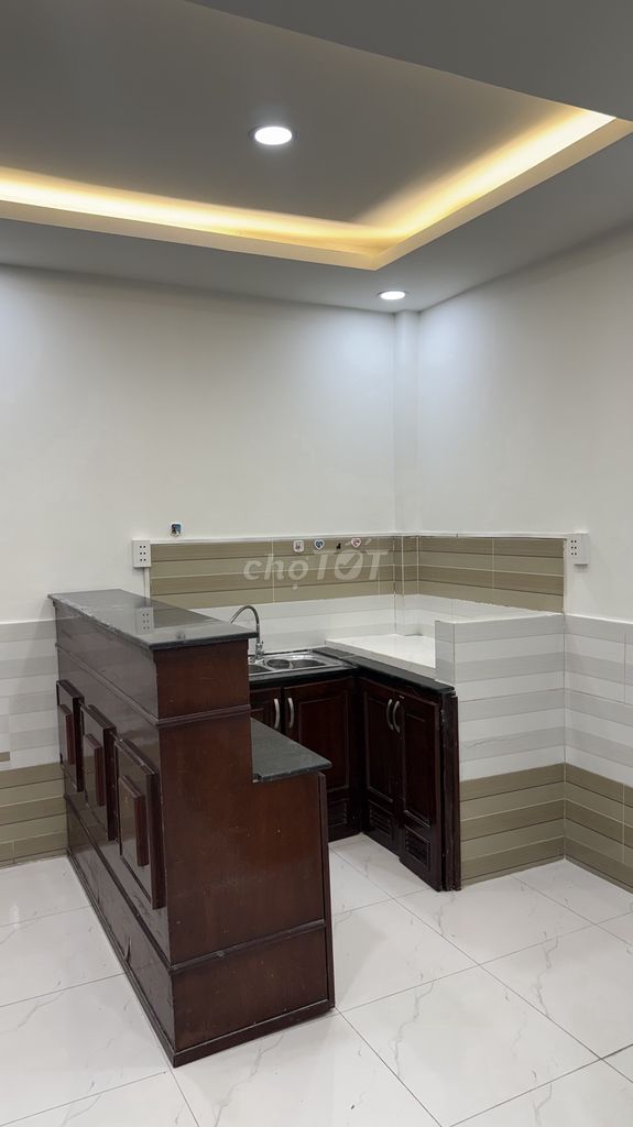 Rent · 2 bd · 30 м² · Quận 7, ул. Đường Lê Văn Lương