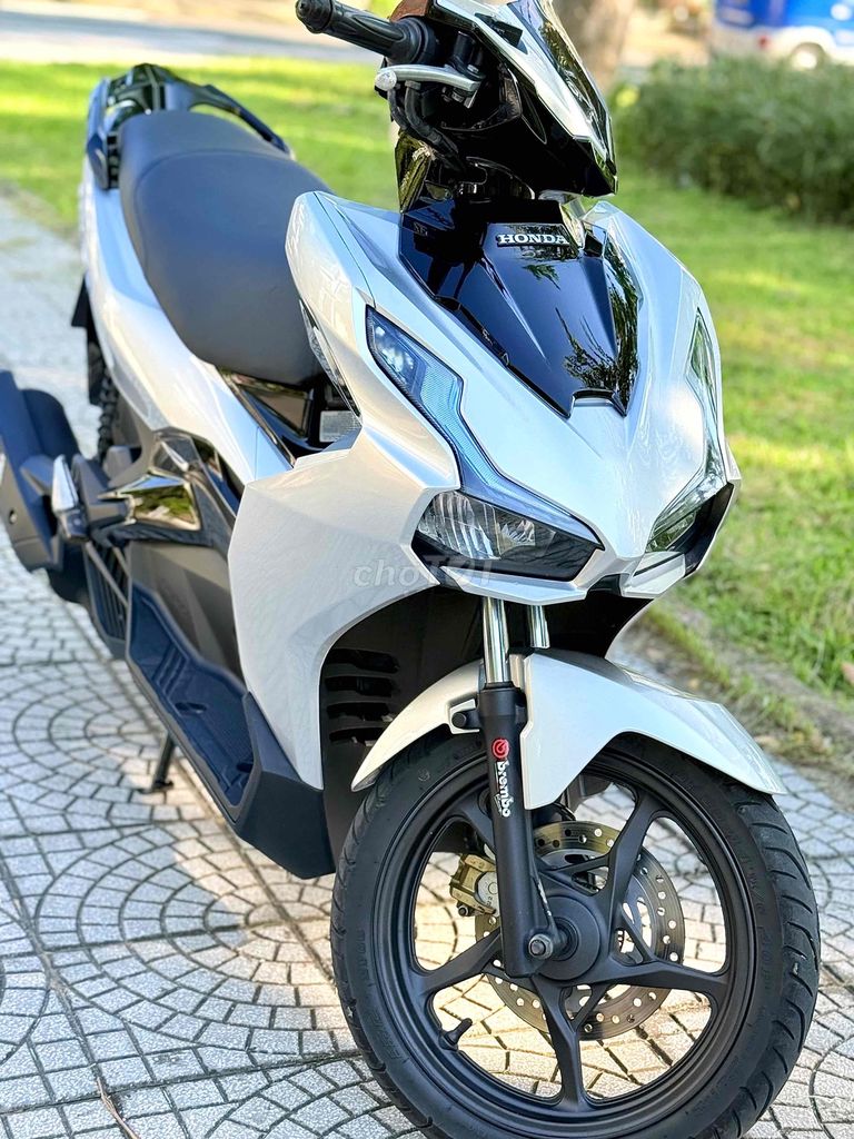 Honda Air Blade 150 ABS, серебристый, Вьетнам