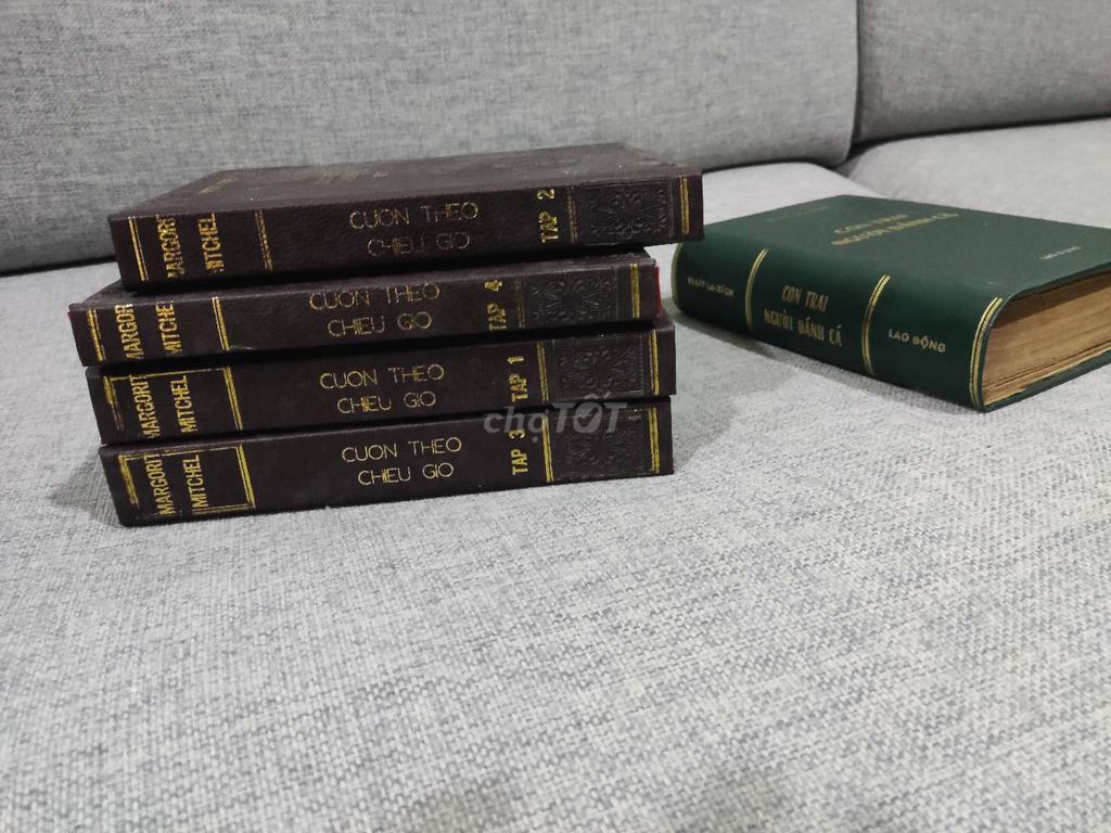 Bộ 4c Cuốn theo chiều gió, bản dịch Dương Tường