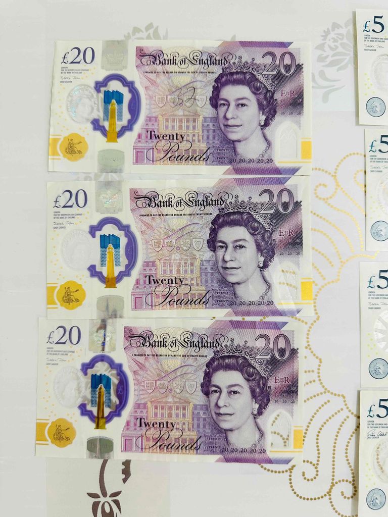 Tiền tệ Bảng Anh £5, £20 Nhựa Giấy. Mua bán Đồ sưu tầm, đồ cổ tại Quận Gò Vấp Tp Hồ Chí Minh được đăng bởi Gyunchan  hình 1