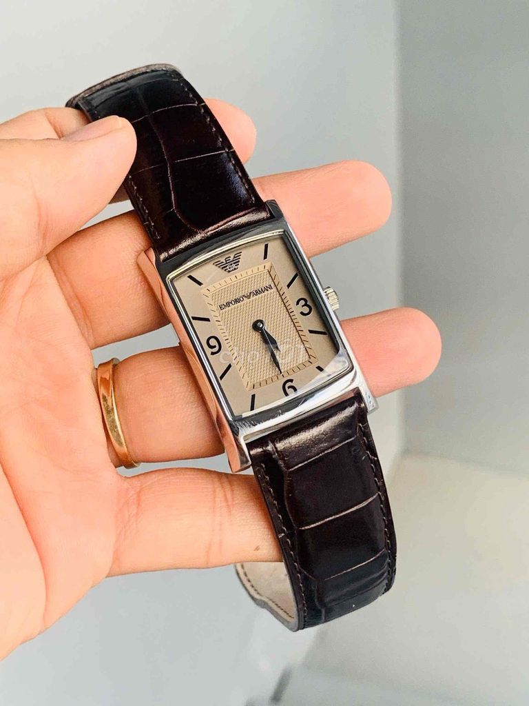 Đồng hồ Emporio Armani Thụy Sĩ zin keng chạy chuán. Mua bán Đồng hồ tại Huyện Bình Chánh Tp Hồ Chí Minh được đăng bởi tiệm đồng hồ si Nhật Thuỵ hình 1