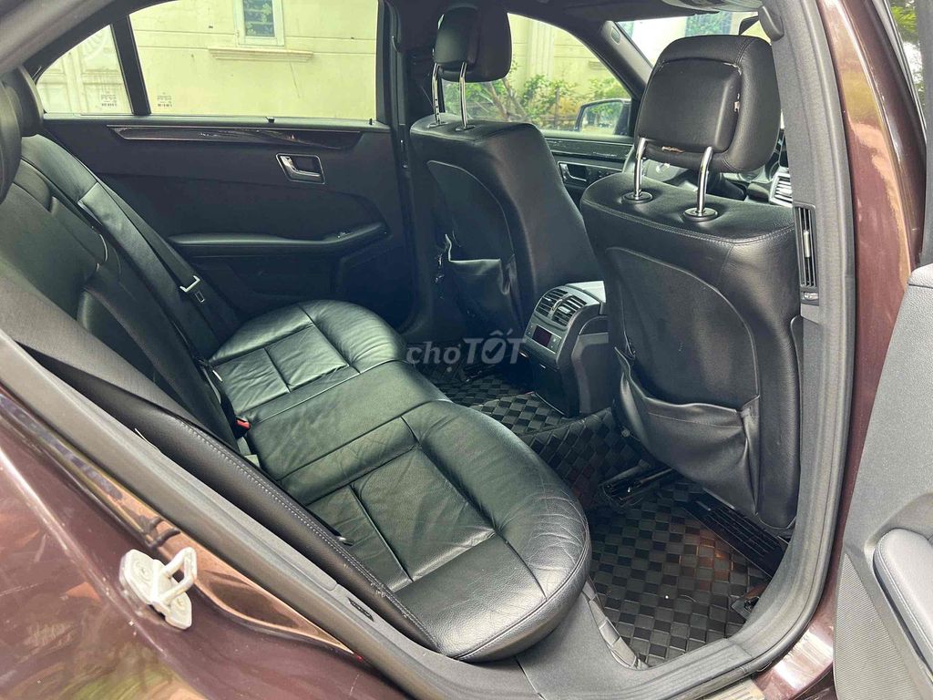 Mercedes Benz E Class 2010 E250 - 130000 km. Mua bán Ô tô tại Thành phố Thuận An Bình Dương được đăng bởi Trần Trung Hiếu hình 12