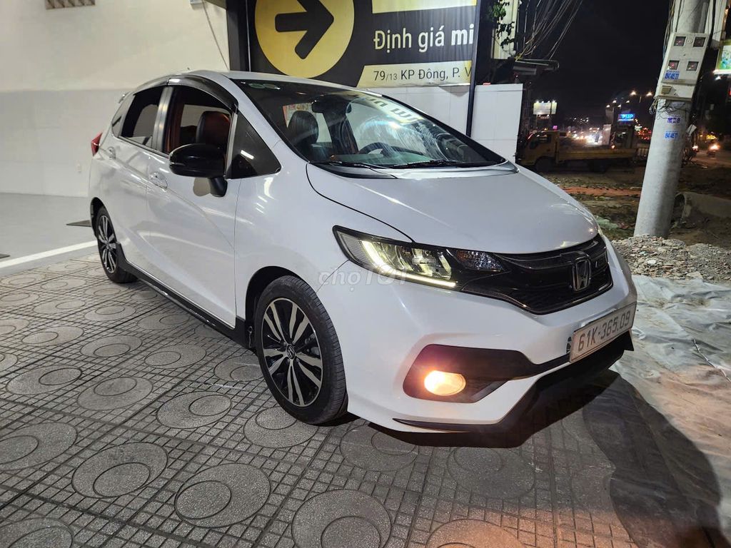 Honda Jazz 2018 RS đi ít mới 38 ngàn bao check. Mua bán Ô tô tại Thành phố Thủ Đức Tp Hồ Chí Minh được đăng bởi Thái Phạm hình 2