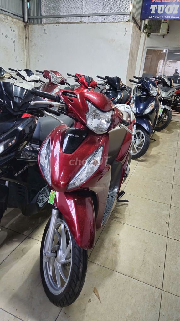 Bán xe Vision 2023 biển hà nội bản đặc biệt. Mua bán Xe máy tại Quận Thanh Xuân Hà Nội được đăng bởi xe máy Tươi Hồng Sơn hình 1