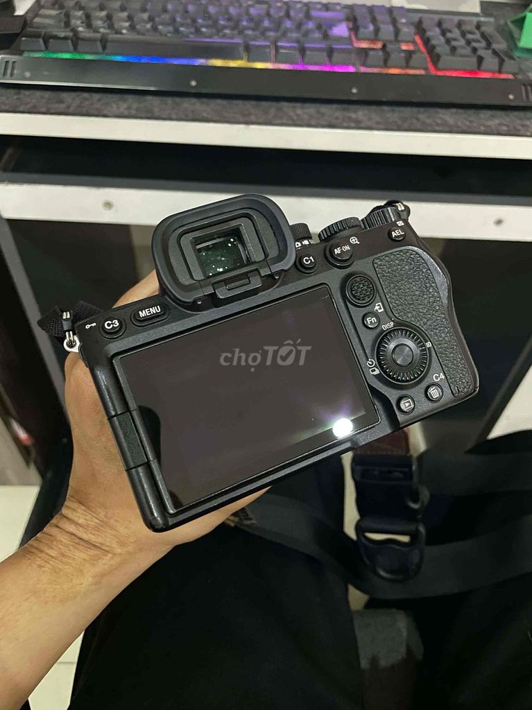 Máy ảnh Sony A74 kèm lens 24-70 sigma Art. Mua bán Máy ảnh, Máy quay tại Quận Cầu Giấy Hà Nội được đăng bởi Ngọc Thắng Dương hình 1