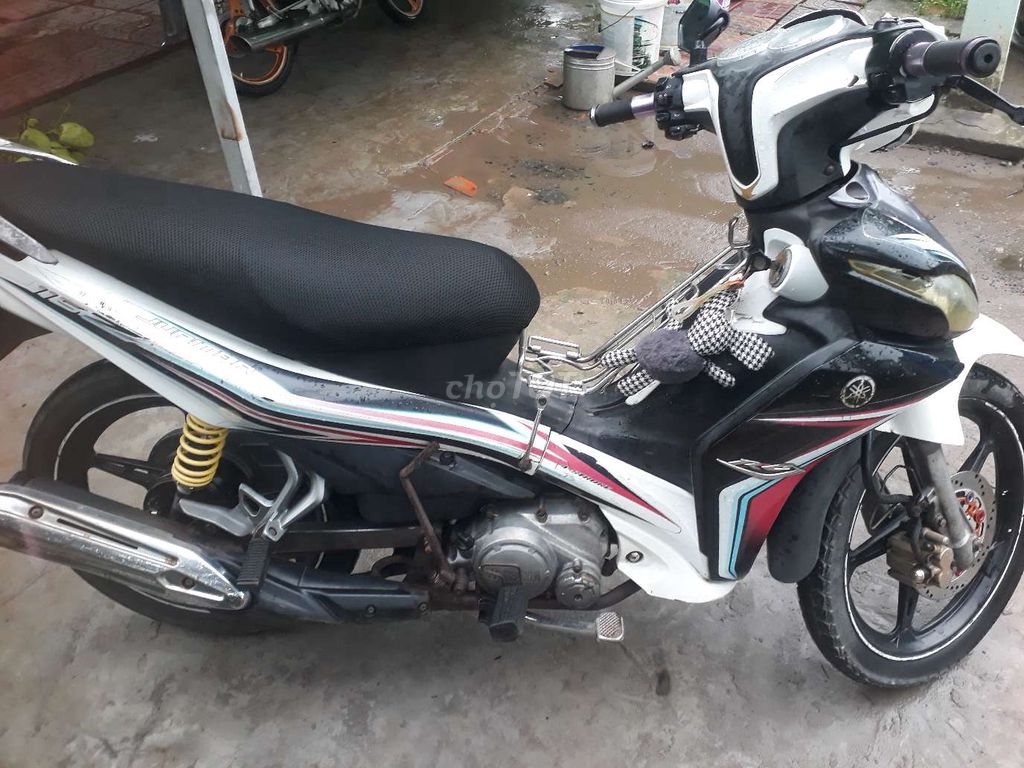 Xe số Yamaha trắng đen. Mua bán Xe máy tại Huyện Vị Thuỷ Hậu Giang được đăng bởi Phong Phan hình 2