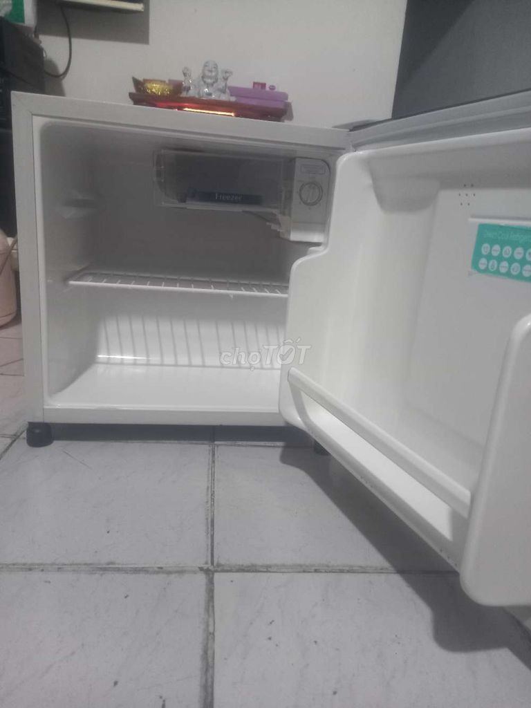 Tủ lạnh mini Toshiba 55lít.