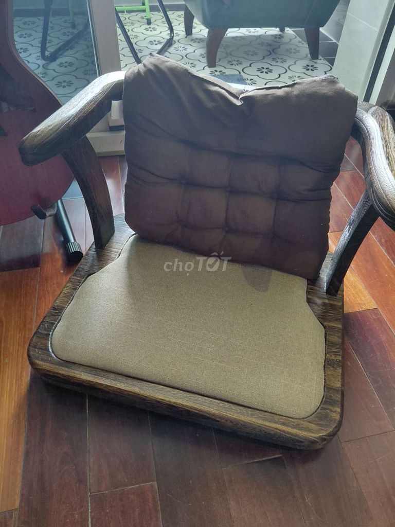 Ghế bệt TOTOROHOUSE Kiểu Nhật. Mua bán Bàn ghế tại Quận Gò Vấp Tp Hồ Chí Minh được đăng bởi Tường Vi hình 1