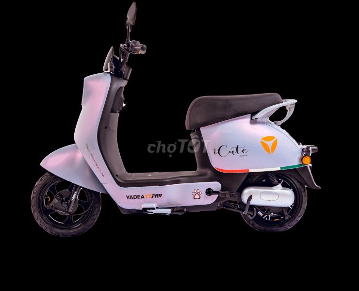 Xe máy điện Yadea có bàn đạp. Mua bán Xe điện tại Thành phố Việt Trì Phú Thọ được đăng bởi Nguyễn Chí Tuấn hình 3