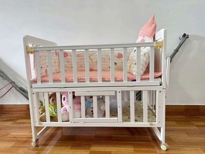 Nôi ngủ KIWI BABY CT-03 Gỗ tự nhiên Trắng hồng. Mua bán Mẹ và bé tại Thành phố Buôn Ma Thuột Đắk Lắk được đăng bởi Trọng Tân