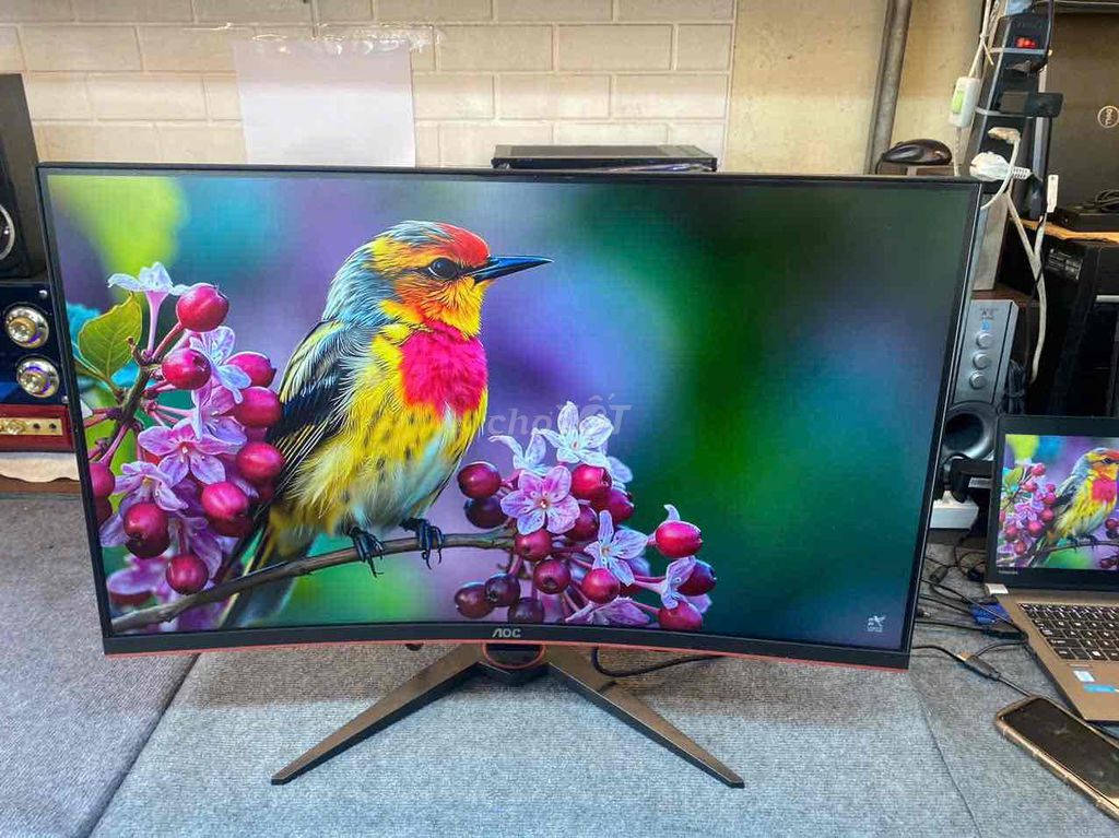 CHIẾC MÀN HÌNH 32IN CONG 144HZ ĐẸP KENG TƯƠI TẮN