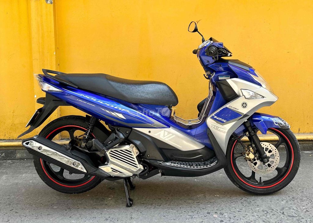 Nouvo 6 đẹp, máy êm thì thầm bao vọt. Mua bán Xe máy tại Quận 8 Tp Hồ Chí Minh được đăng bởi Quân  hình 5