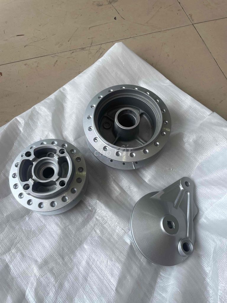 Đùm trước sau xe FuLed Rsx Blade Wave s 110. Mua bán Phụ tùng xe tại Huyện Mỹ Xuyên Sóc Trăng được đăng bởi Huỳnh Tiến hình 5