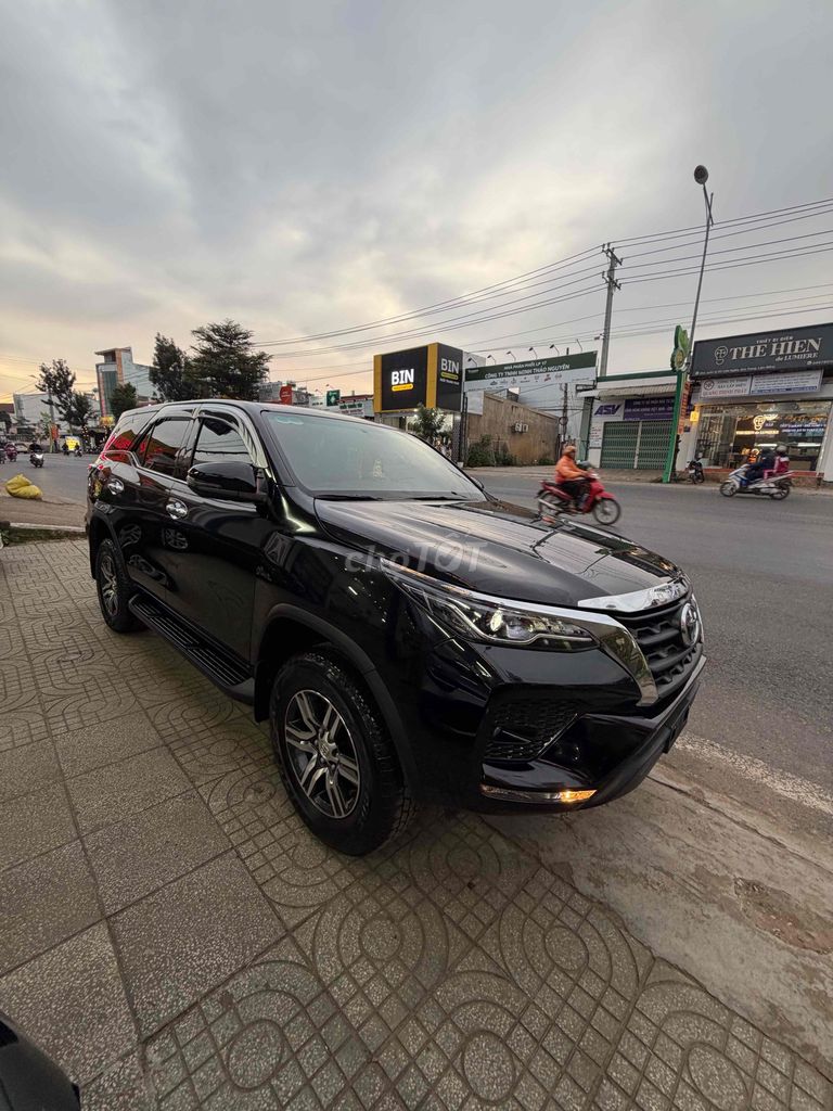 Toyota Fortuner 2025 2.4L 4x2 AT - 21000 km. Mua bán Ô tô tại Huyện Đức Trọng Lâm Đồng được đăng bởi SALON ÔTÔ HOÀ THẮNG  hình 6