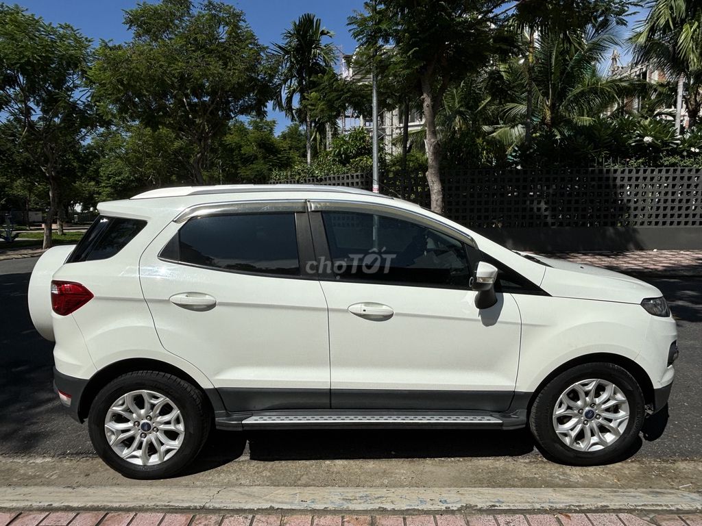 Ford EcoSport Titanium 2016 Белый 51 000 км
