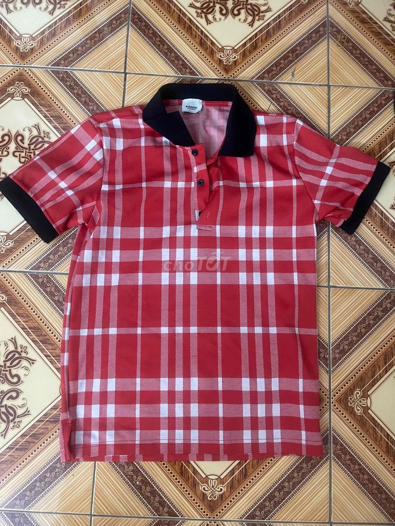 Áo phông nam đỏ size M đã sử dụng. Mua bán Quần áo tại Quận Bắc Từ Liêm Hà Nội được đăng bởi Nguyễn Tuấn hình 1