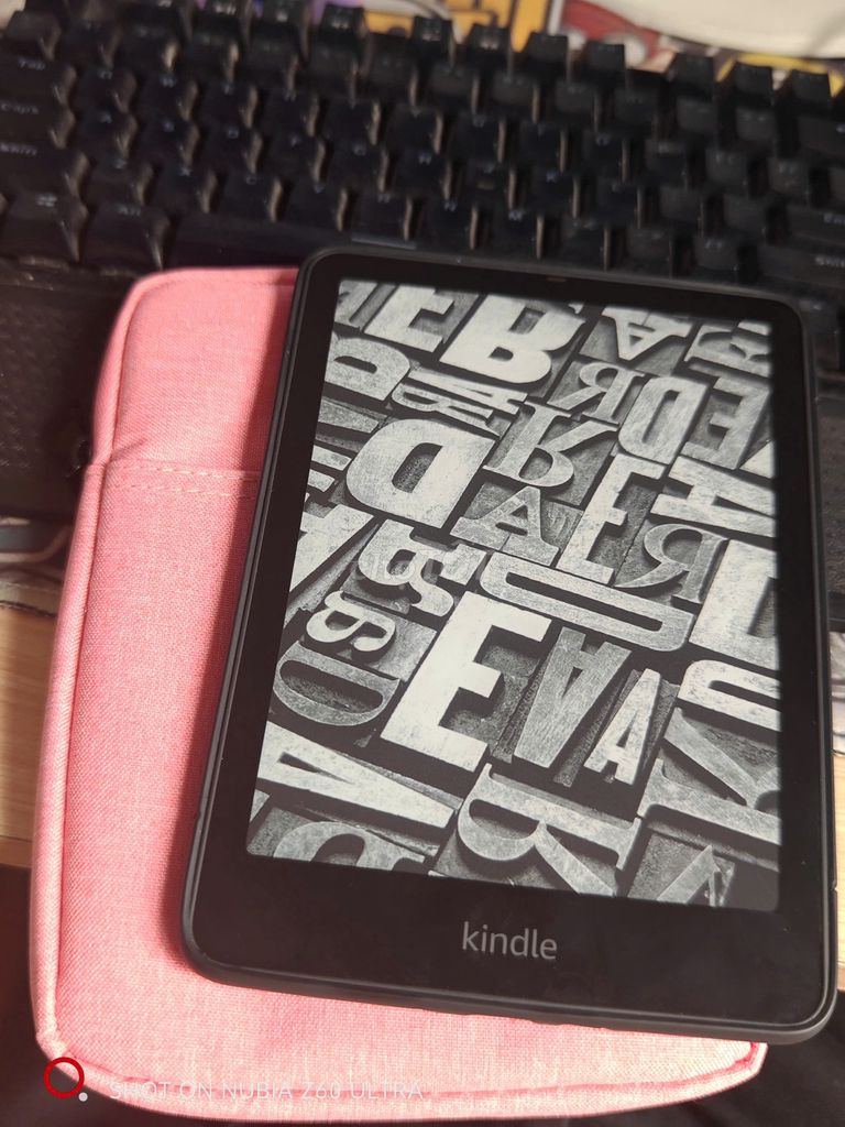 Kindle Paperwhite Thế hệ 12 Đen. Mua bán Máy tính bảng tại Quận Hoàng Mai Hà Nội được đăng bởi Văn trọn khuê hình 1