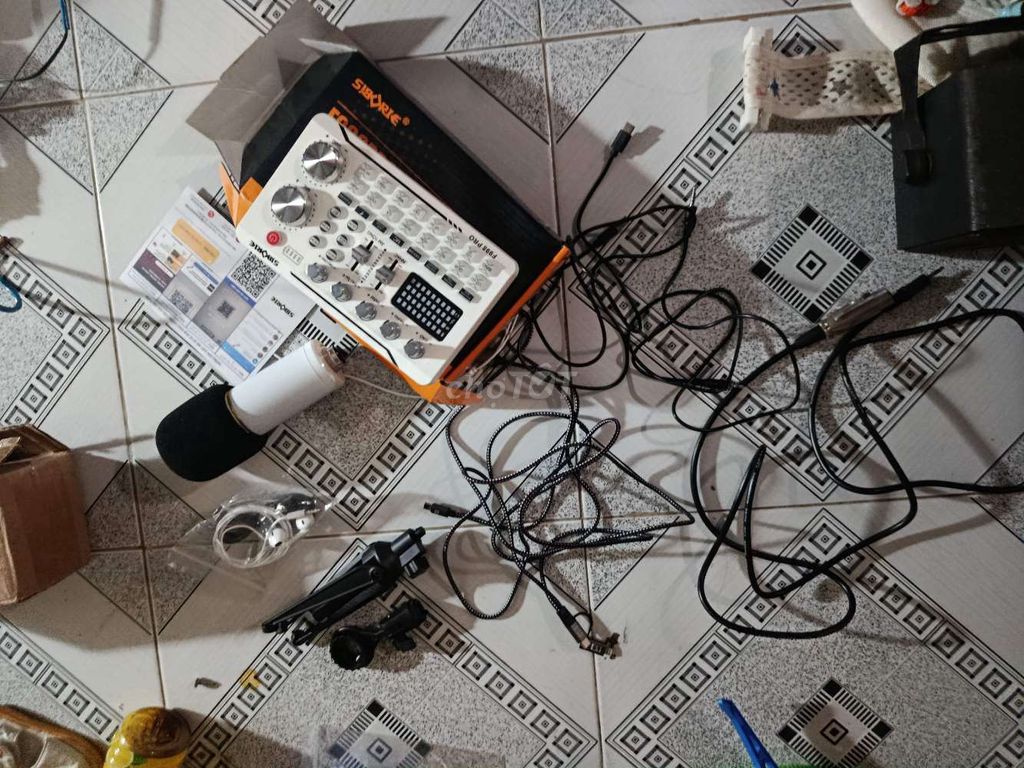 Card âm thanh SKOKIE F998 PRO Trắng Đã sử dụng. Mua bán Tivi, Âm thanh tại Thành phố Dĩ An Bình Dương được đăng bởi Hô Đen hình 1