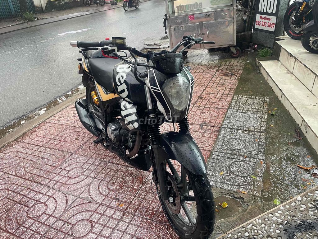 Benelli TNT150 2017 biển số thành phố. Mua bán Xe máy tại Huyện Bình Chánh Tp Hồ Chí Minh được đăng bởi Phong Vũ hình 3