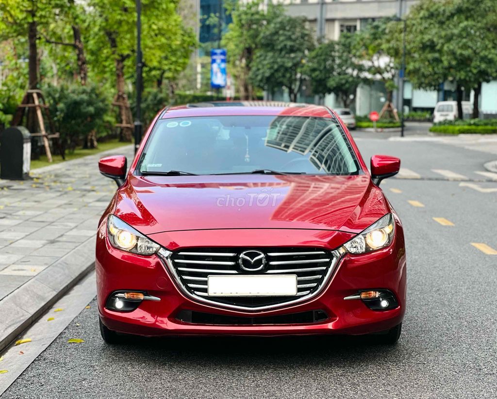 Mazda 3 2018 màu đỏ đẹp xuất sắc