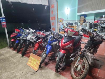 Khách cầm đứt thanh lý vài con xe cho ae đi làm. Mua bán Xe máy tại Thị xã Bến Cát Bình Dương được đăng bởi Hoàng Trang 