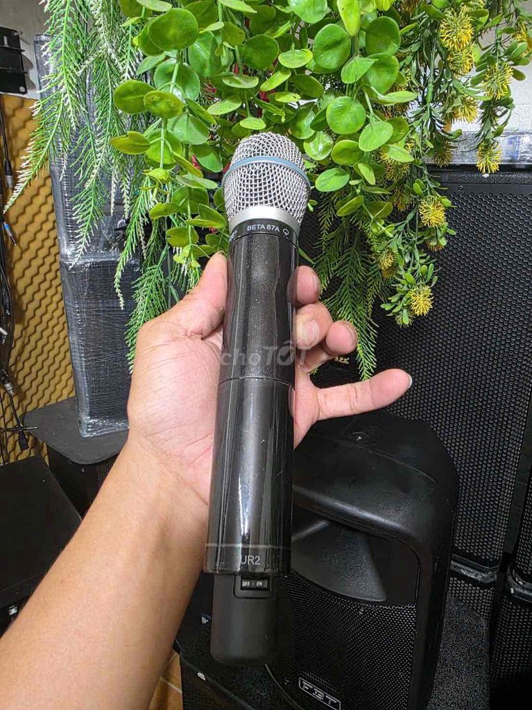 Micro Shure UR4S+ Đen Đã sử dụng. Mua bán Tivi, Âm thanh tại Huyện Bến Lức Long An được đăng bởi Nhã Trần (Nhã Family) hình 1