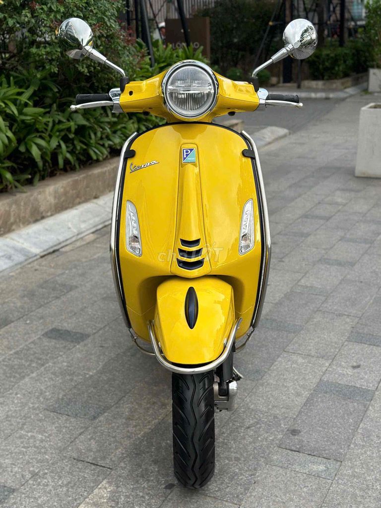 Piaggio Primavera iGet ABS 2022 chạy mấy nghìn km. Mua bán Xe máy tại Quận Đống Đa Hà Nội được đăng bởi Xe Máy Vượng Trung hình 4