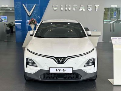VinFast VF6 ECO Trắng