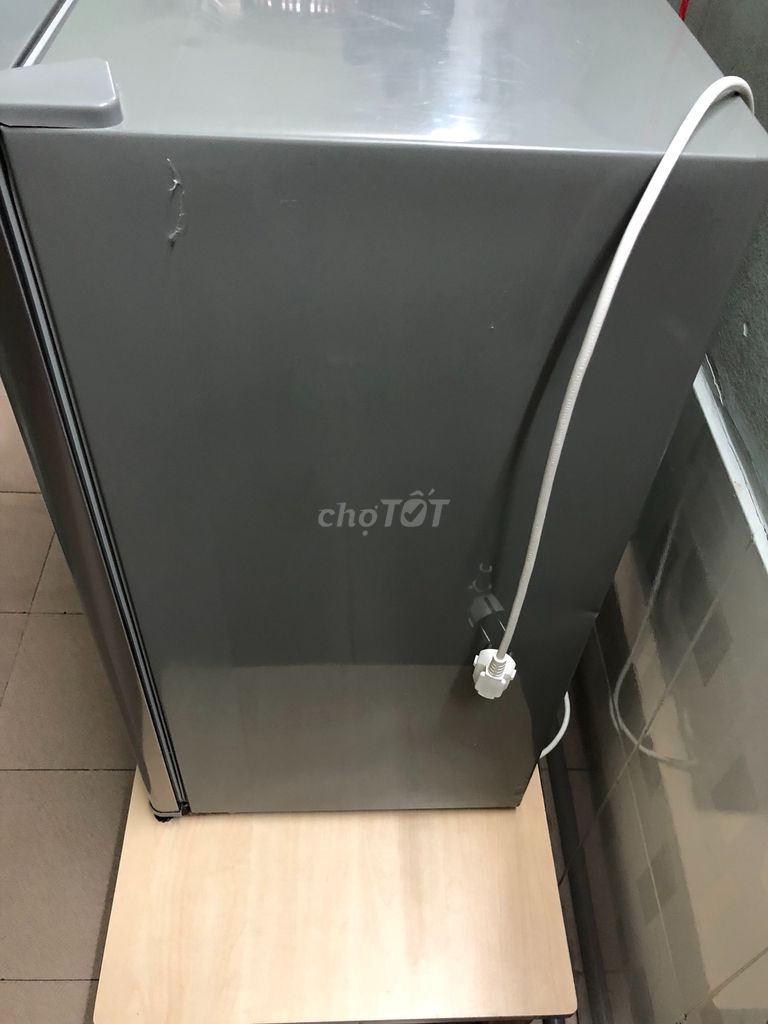 0906808862 - Tủ lạnh mini Electrolux 92L