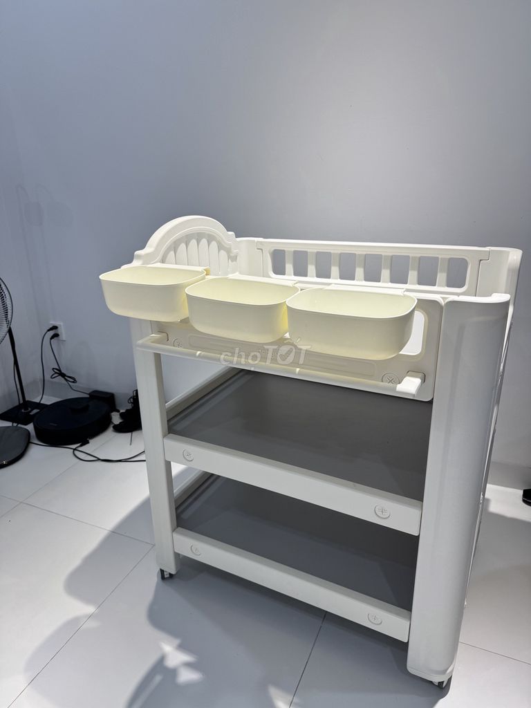 Bàn thay tã Babylove Nhựa Trắng. Mua bán Mẹ và bé tại Thành phố Nha Trang Khánh Hòa được đăng bởi Minh Thuỳ  hình 1