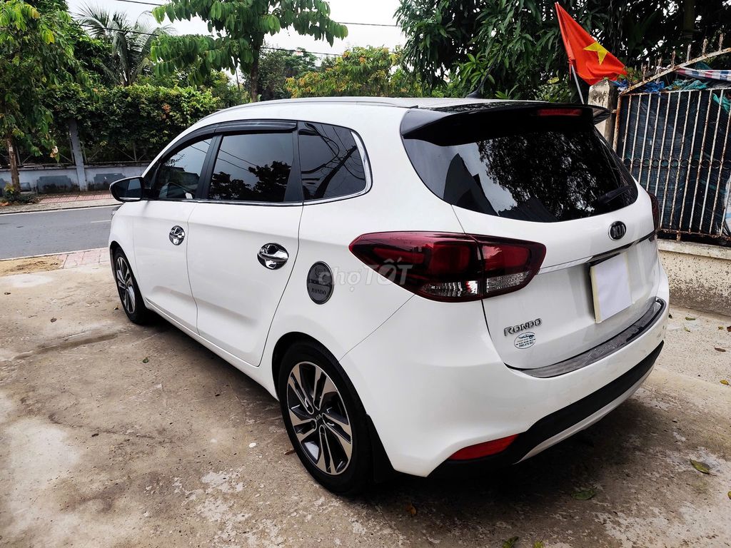 Kia Rondo 2018 2.0 GAT - 114000 km. Mua bán Ô tô tại Huyện Hóc Môn Tp Hồ Chí Minh được đăng bởi Nguyễn Thị Diệp hình 4