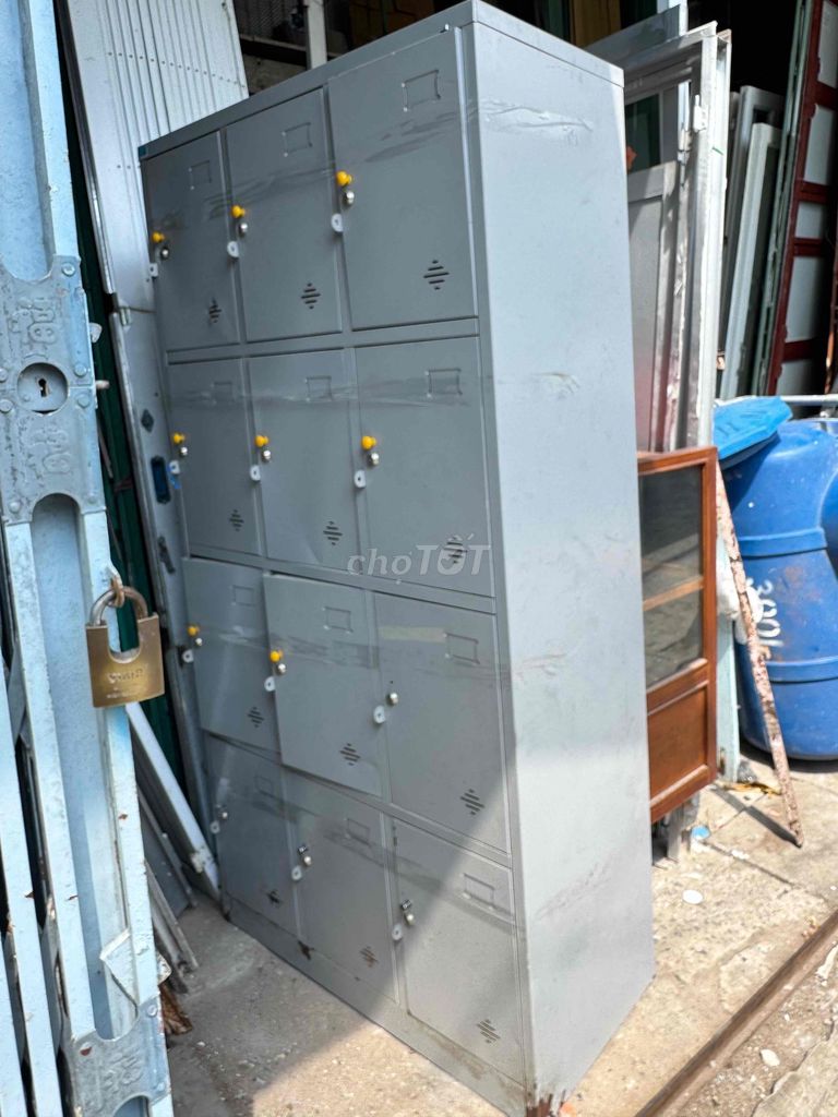 THANH LÝ Tủ hồ sơ Sắt. Mua bán Đồ dùng văn phòng tại Quận Ninh Kiều Cần Thơ được đăng bởi CH sắt nhôm inox Thái Trinh CẦN THƠ hình 1