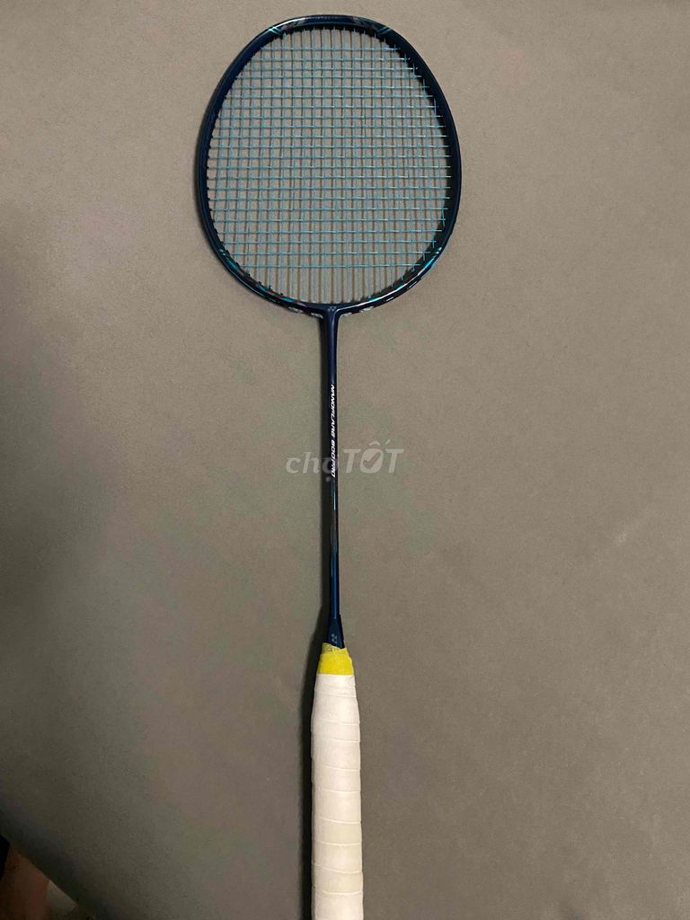 Yonex nanoflare 800 pro 99% còn mới tinh