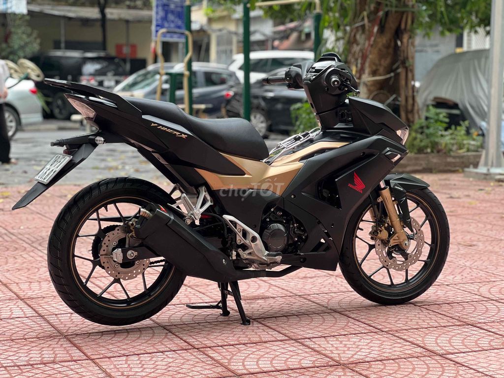 Продам владельца оригинального автомобиля Winner V3. Красивый автомобиль