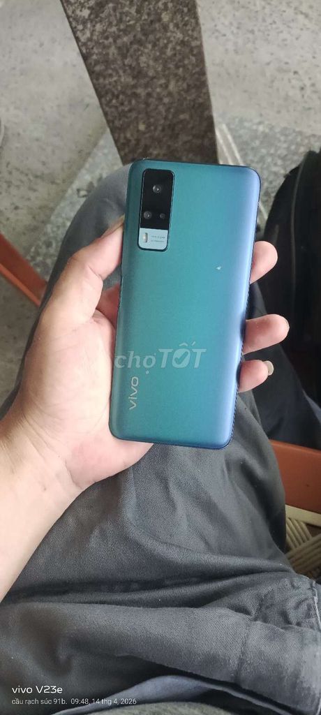 Vivo Y51.ram 8 bn 128G ngoại hình đẹp pin trâu. Mua bán Điện thoại tại Quận Bình Thuỷ Cần Thơ được đăng bởi cầu rạch súc 91b Nguyễn Văn Linh  hình 1