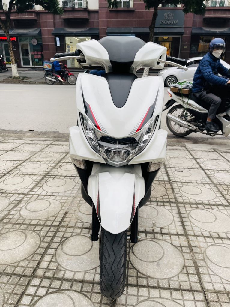 YAMAHA FREEGO 125 ABS TRẮNG  BẢN S CHÍNH CHỦ. Mua bán Xe máy tại Quận Cầu Giấy Hà Nội được đăng bởi TRÍ KIÊN hình 3