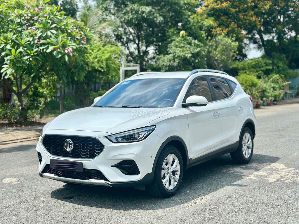MG ZS STD 2025 Белый кроссовер 20 тыс. км 399 млн