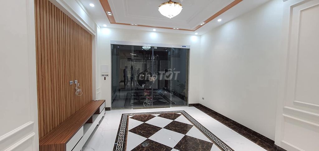 Cho Thuê Nhà Đẹp  Ông Ích Khiêm, Ba Đình 50m2,4T,Ô Tô, 17tr/th,2 Mặt