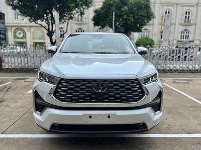 INNOVA CROSS HYBRID - xe giao ngay GIÁ TỐT. Mua bán Ô tô tại Quận 12 Tp Hồ Chí Minh được đăng bởi Hiếu Toyota Quận 12