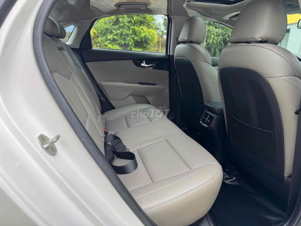 Kia Cerato 2020 1.6 AT Luxury Chỉ Từ 140Tr. Mua bán Ô tô tại Quận Ninh Kiều Cần Thơ được đăng bởi Chuyên Mua Bán Ô Tô Qua Sử Dụng Carpla Cần Thơ hình 9