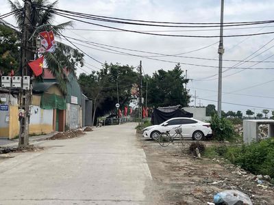 Cần bán gấp mảnh đất vuông đẹp Thuỵ Lâm Dt 50m2 lô góc gần bìa làng. Mua bán đất tại Huyện Đông Anh Hà Nội được đăng bởi Nguyễn Hương
