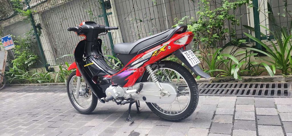 Honda wave zx 2k10 màu đỏ biển Hà Nội chính chủ. Mua bán Xe máy tại Quận Ba Đình Hà Nội được đăng bởi Quân hình 4