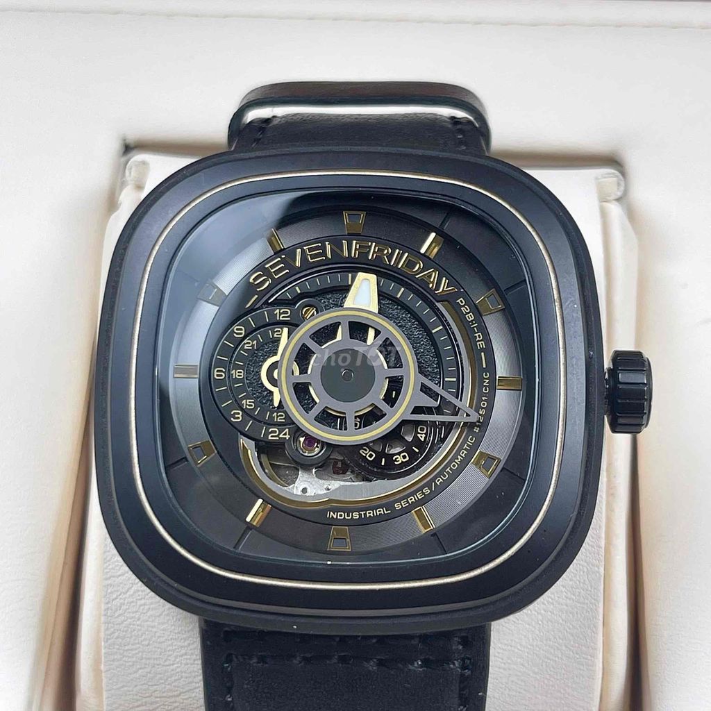 Sevenfriday SF-P2B/02 like new full box