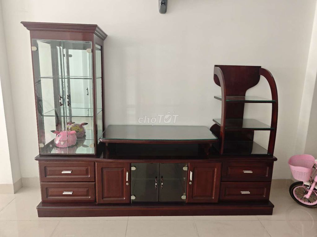 Kệ tivi Gỗ Kính Nâu đỏ Có gương. Mua bán Tủ, kệ gia đình tại Quận Hải Châu Đà Nẵng được đăng bởi Trương Thành Trung hình 1