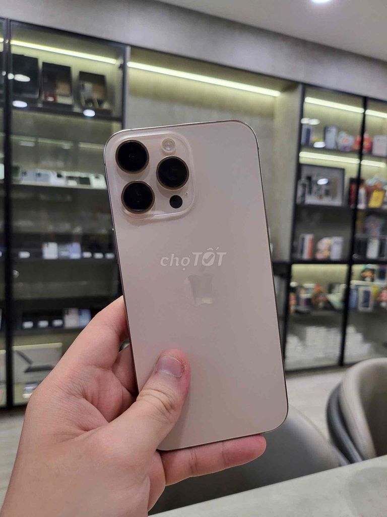 Apple iPhone 16 Pro Max 256GB Sa Mạc Vn/a Like New. Mua bán Điện thoại tại Quận 8 Tp Hồ Chí Minh được đăng bởi CA REM BÁN TÁO hình 1