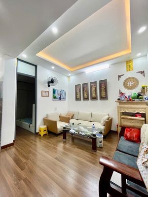 Căn hộ tầng 4 Hoàng Quốc Việt 65m2 - 3.82 tỷ, 2p ngủ, full nội thất. Mua bán căn hộ/chung cư tại Quận Cầu Giấy Hà Nội được đăng bởi Trần Thị Hạnh