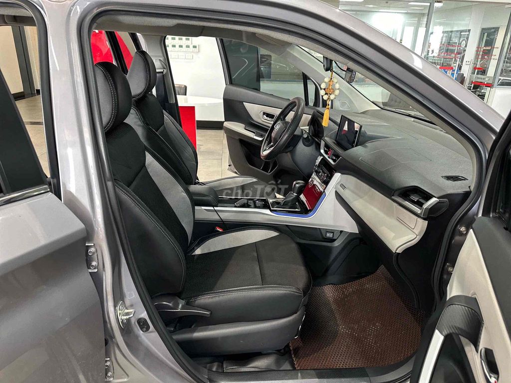 Toyota Veloz Cross Top 2023 siêu đẹp. Mua bán Ô tô tại Quận Nam Từ Liêm Hà Nội được đăng bởi Đại lý Toyota Mỹ Đình hình 4