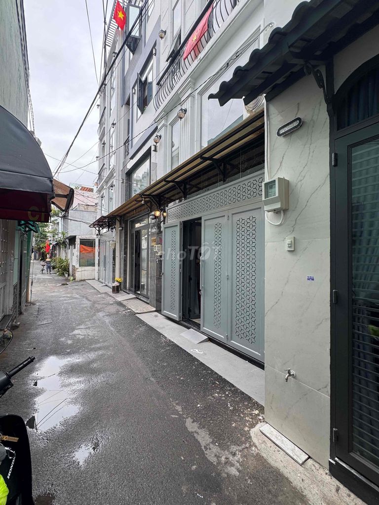 Новый красивый дом в переулке 276 Thống Nhất, в районе 16